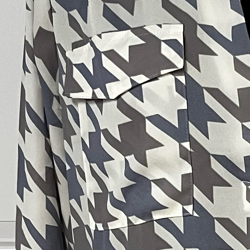 Ann Taylor Geometric Pattern Blouse - Picture 3 of 5
